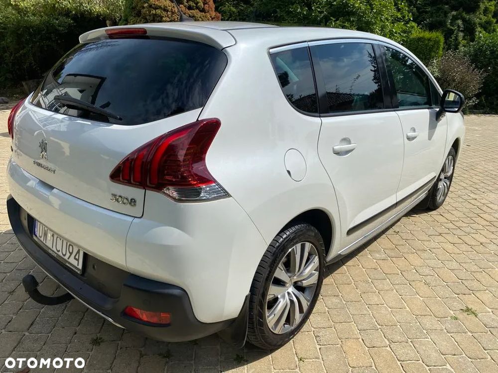 Peugeot 3008 1.6 BlueHDi Style S&S - 16