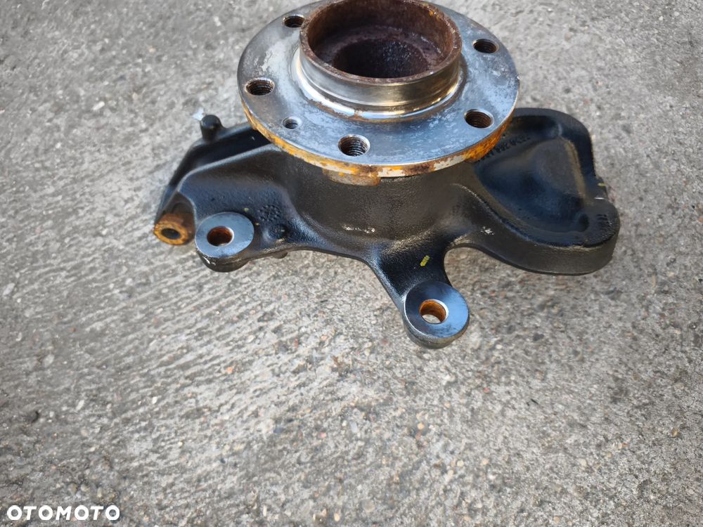 Zwrotnica piasta prawa Mercedes-Benz Sprinter w907 a9073320400 2018-2025 - 2