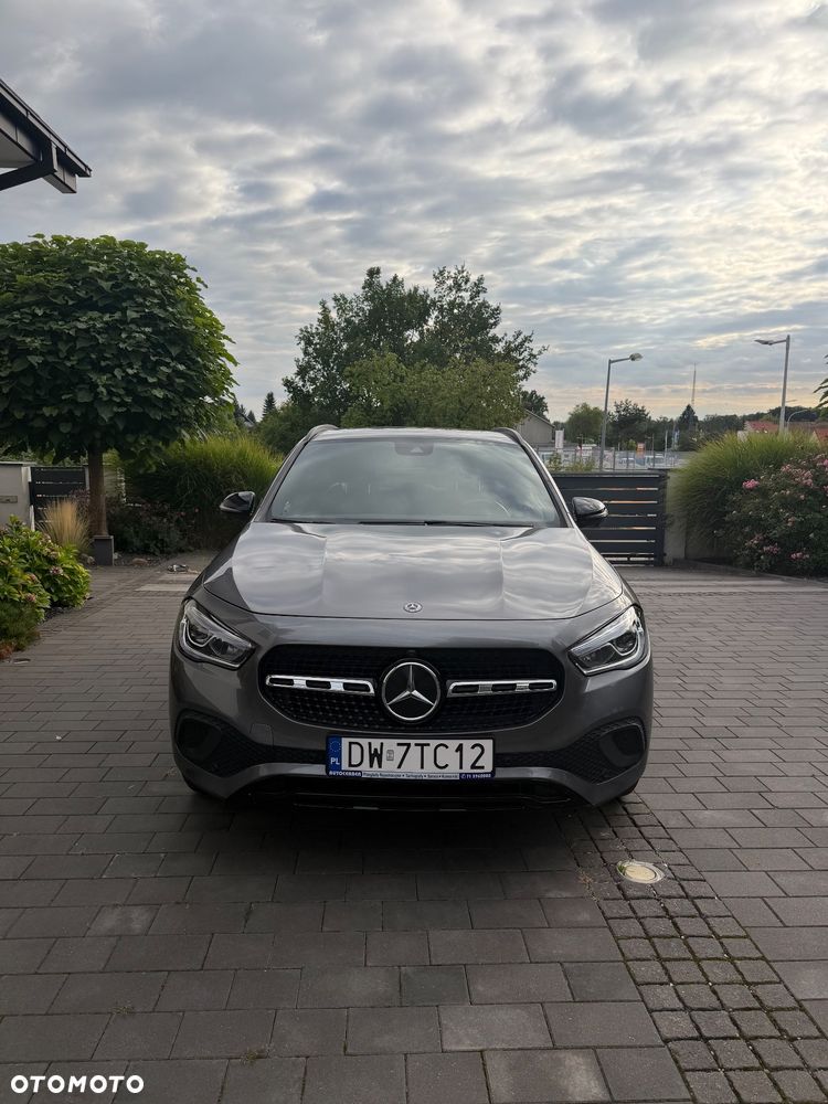 Mercedes-Benz GLA 200 Business Edition - 8