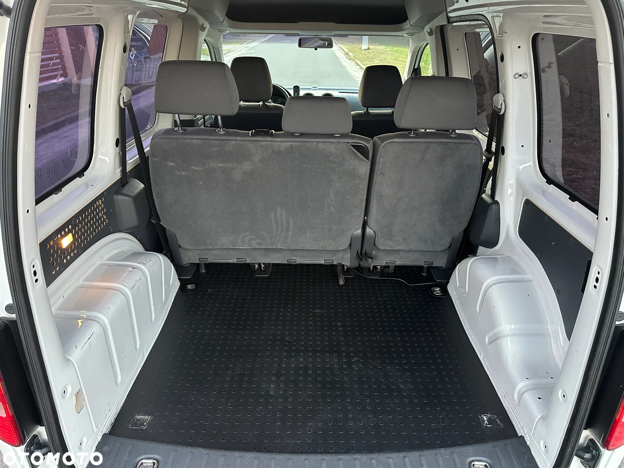 Volkswagen Caddy 1.6 TDI Trendline Mixt - 15