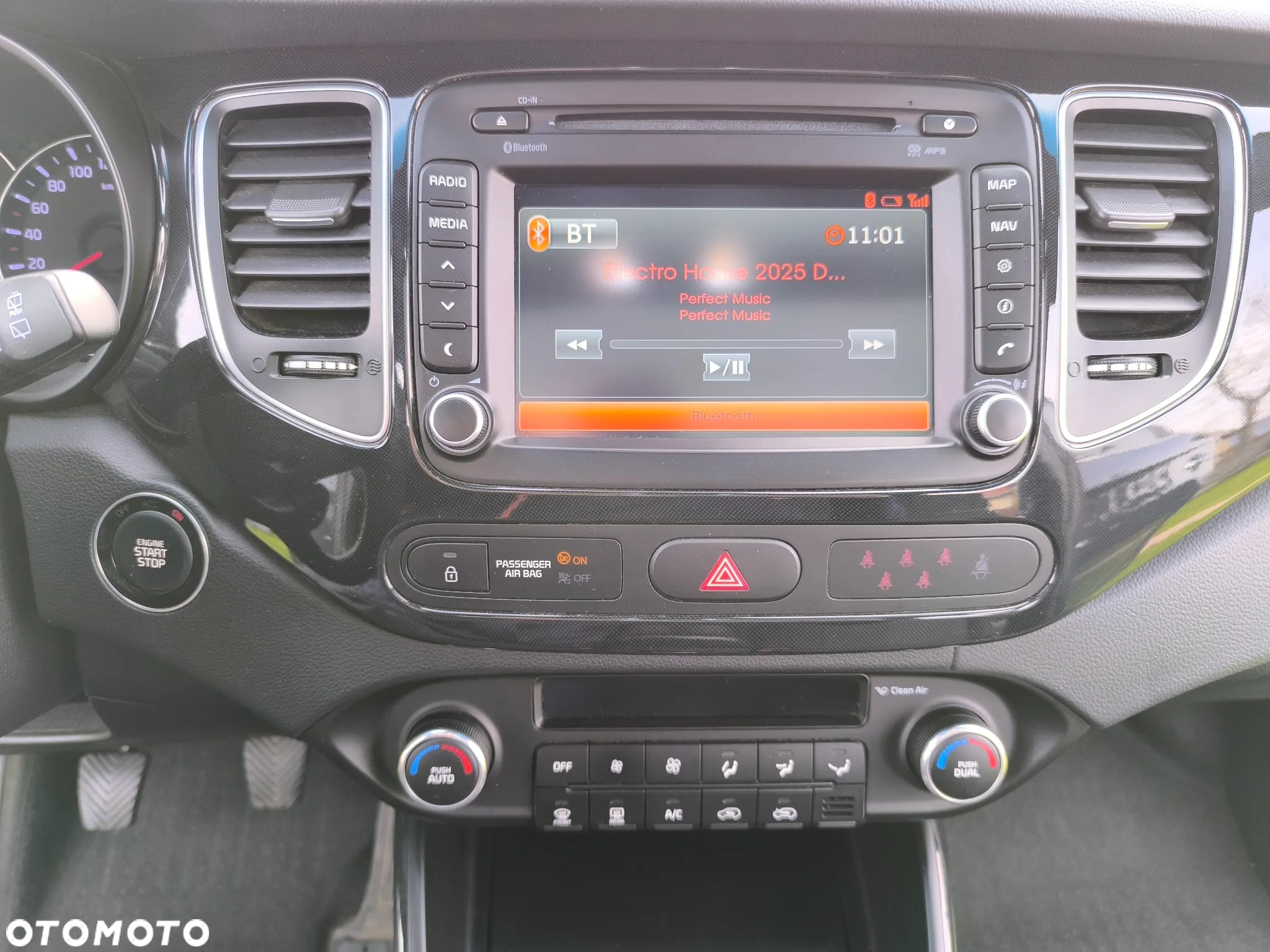 Kia Carens 1.7 CRDi L 7os - 20