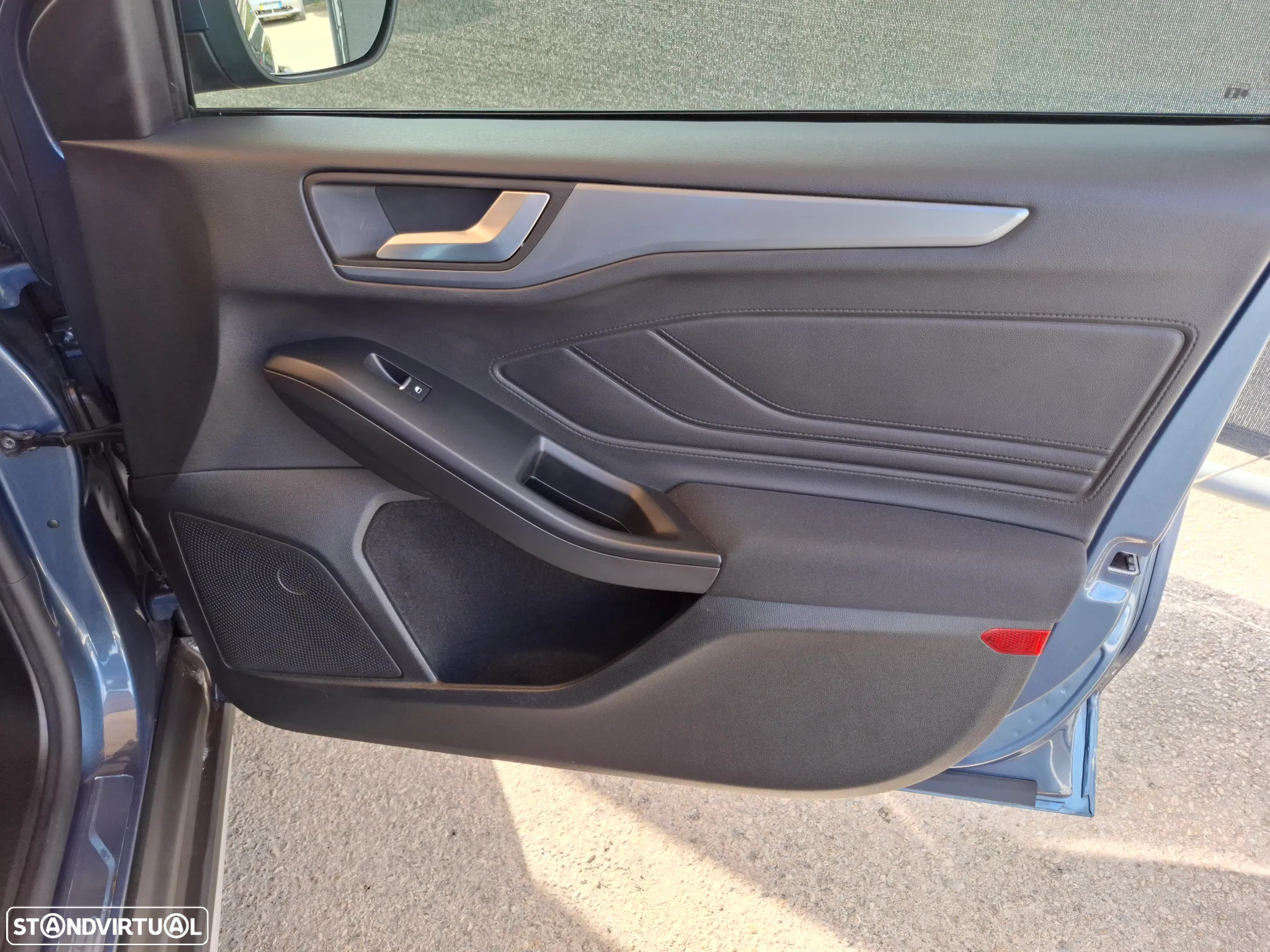 Ford Focus 1.0 EcoBoost Active X Aut. - 26