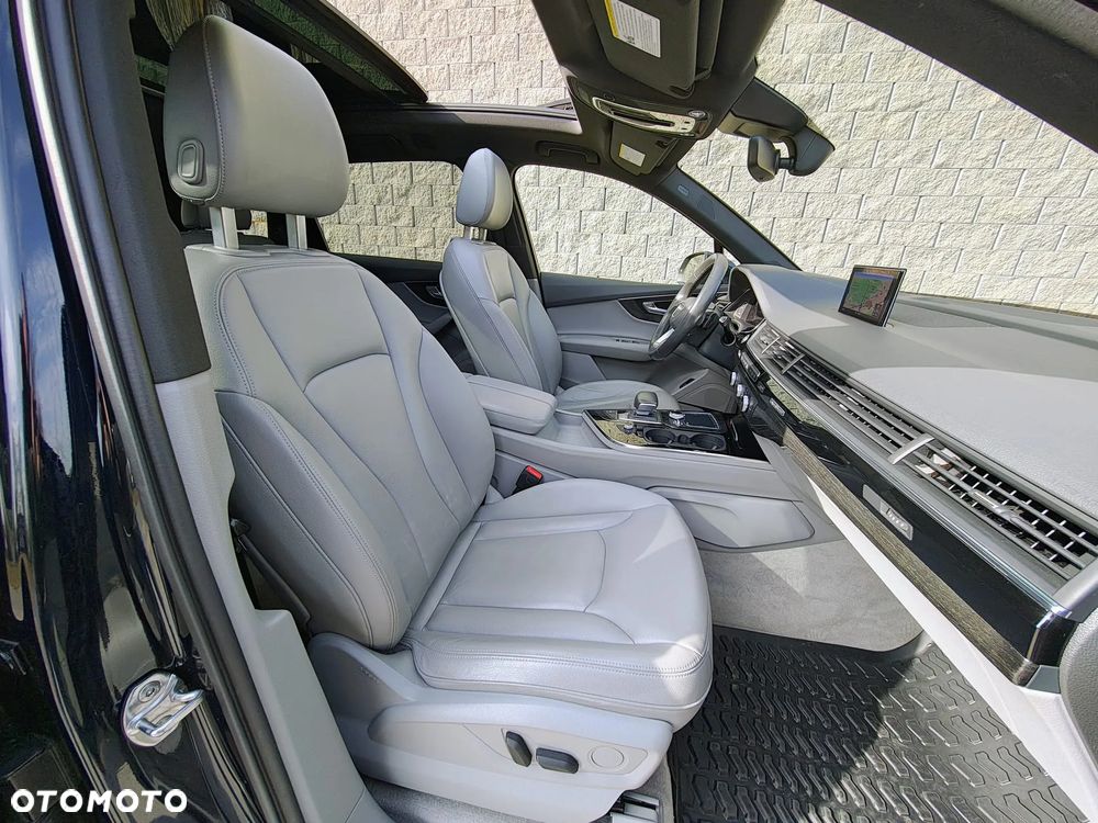 Audi Q7 3.0 TFSI Quattro Tiptronic - 14