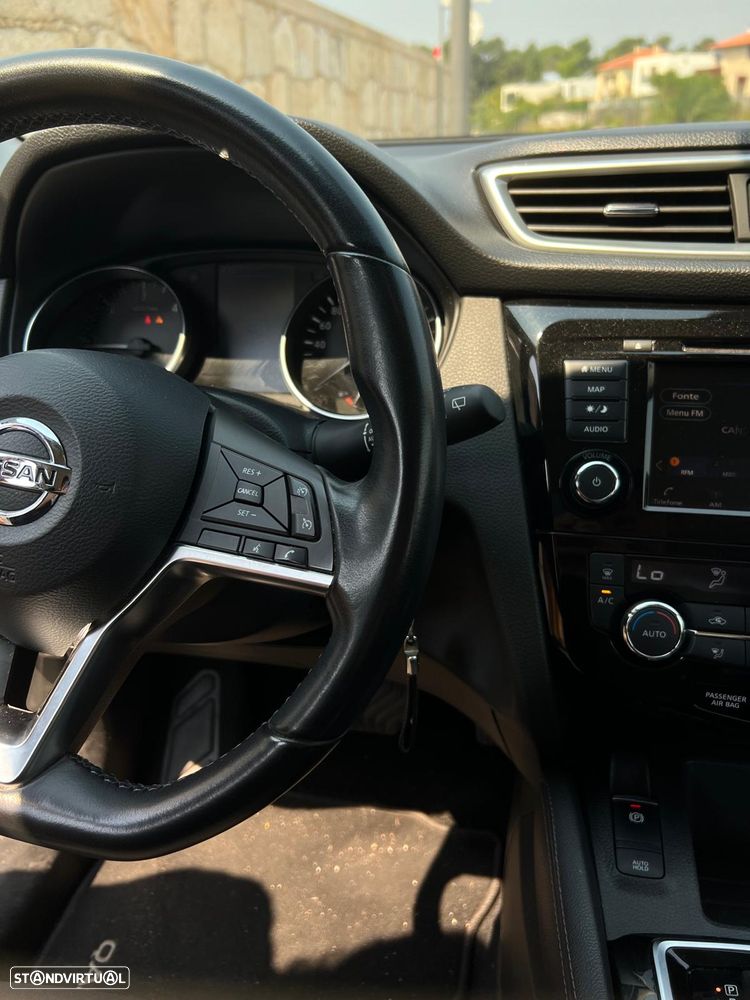 Nissan Qashqai 1.5 dCi N-Connecta DCT - 22