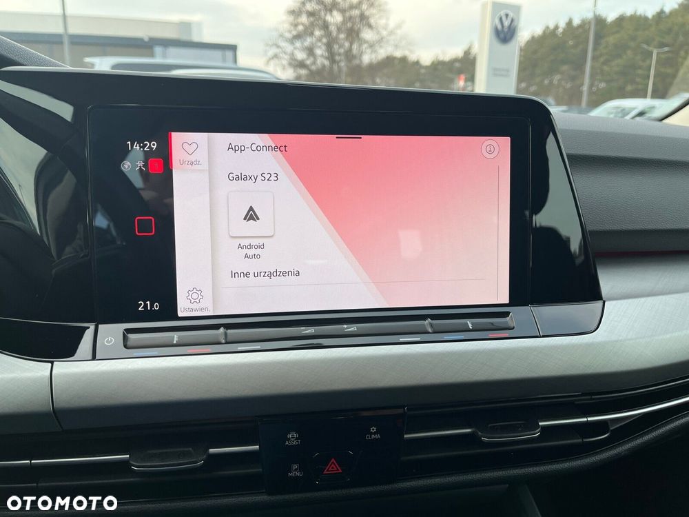 Volkswagen Golf - 24