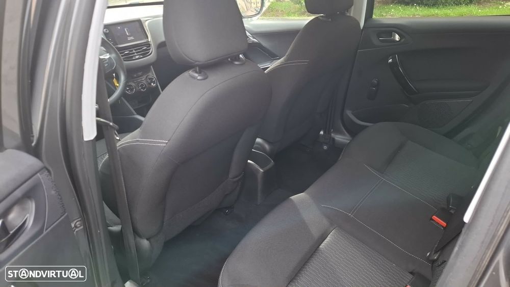 Peugeot 208 1.2 PureTech Active - 14