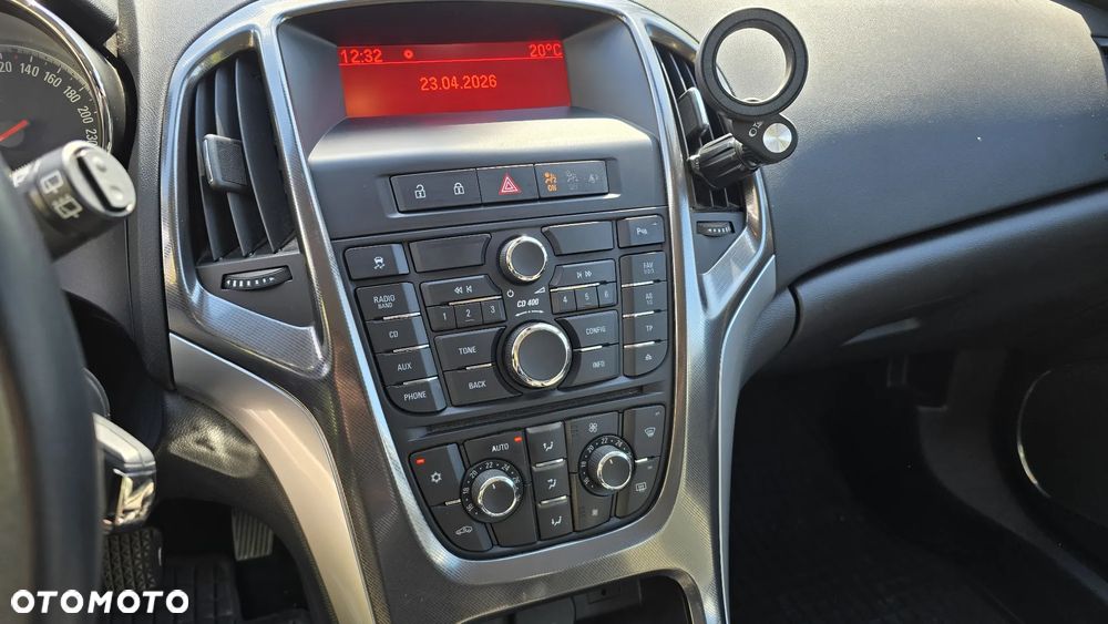Opel Astra 2.0 CDTI Cosmo - 22