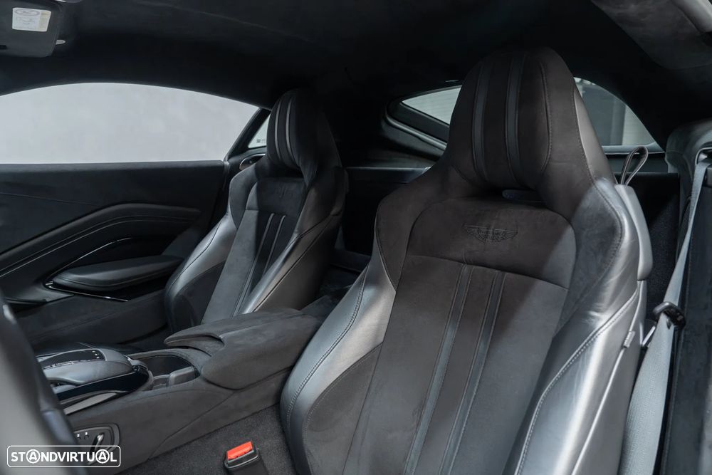 Aston Martin Vantage Coupe V8 - 19