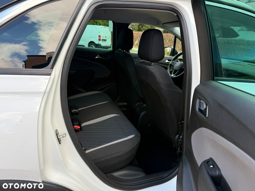 Opel Crossland X - 12