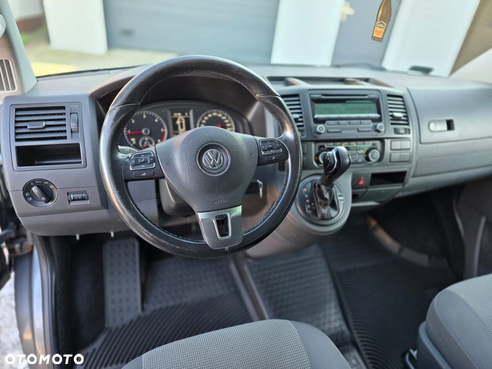 Volkswagen Transporter - 11