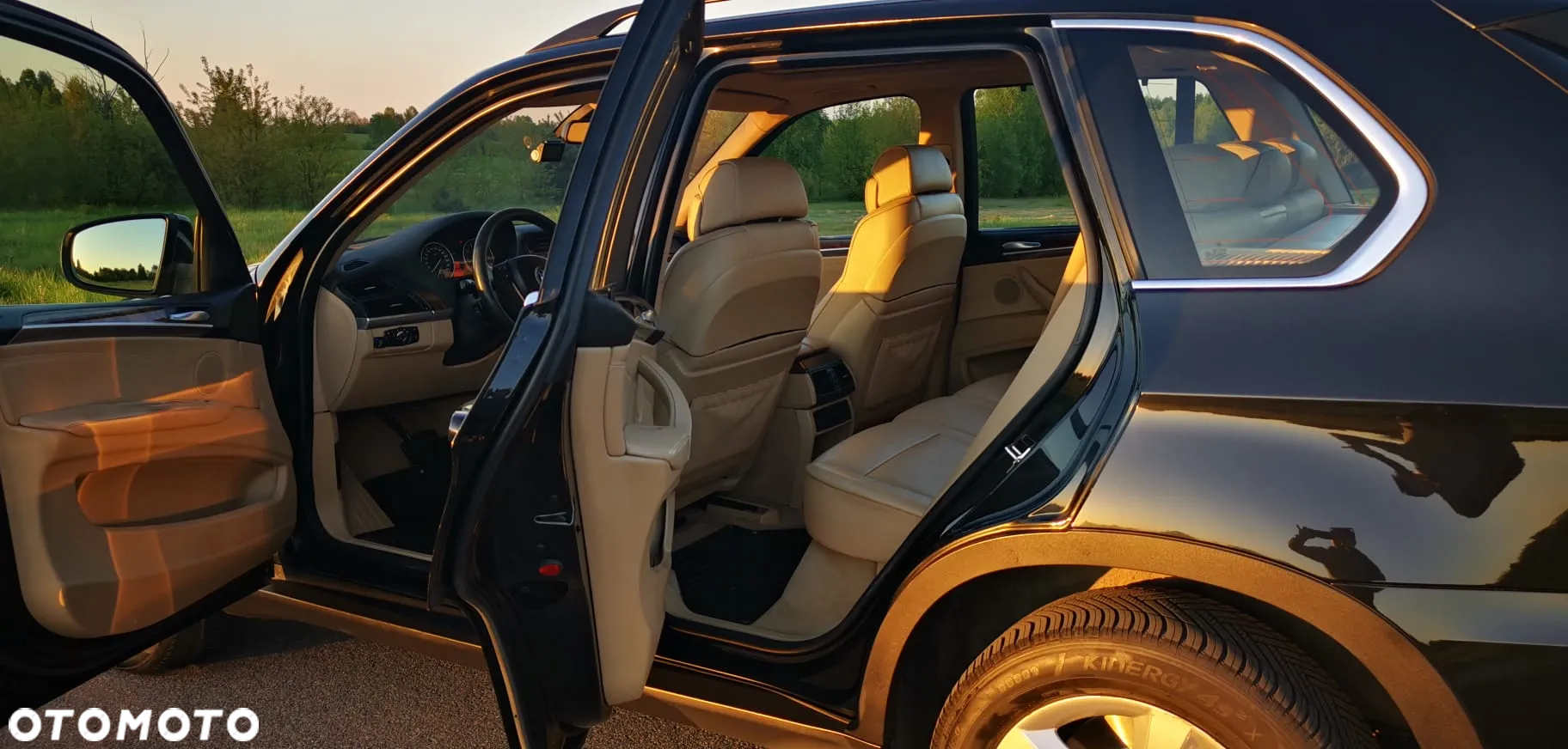 BMW X5 4.8i xDrive - 33