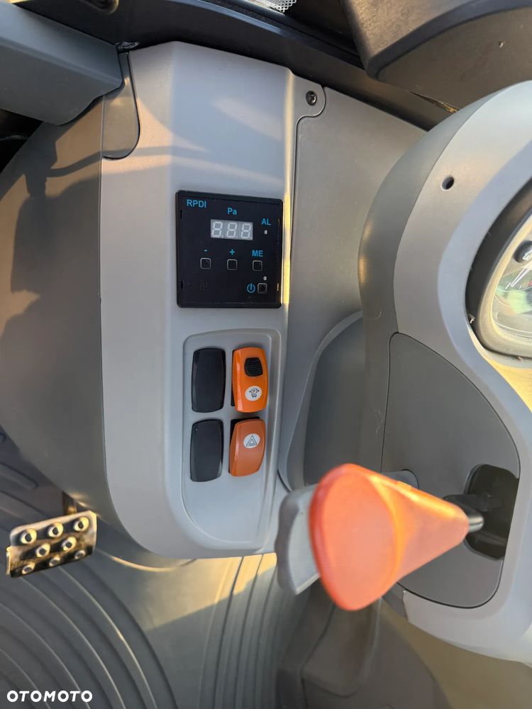 McCormick X4.50 V - 9