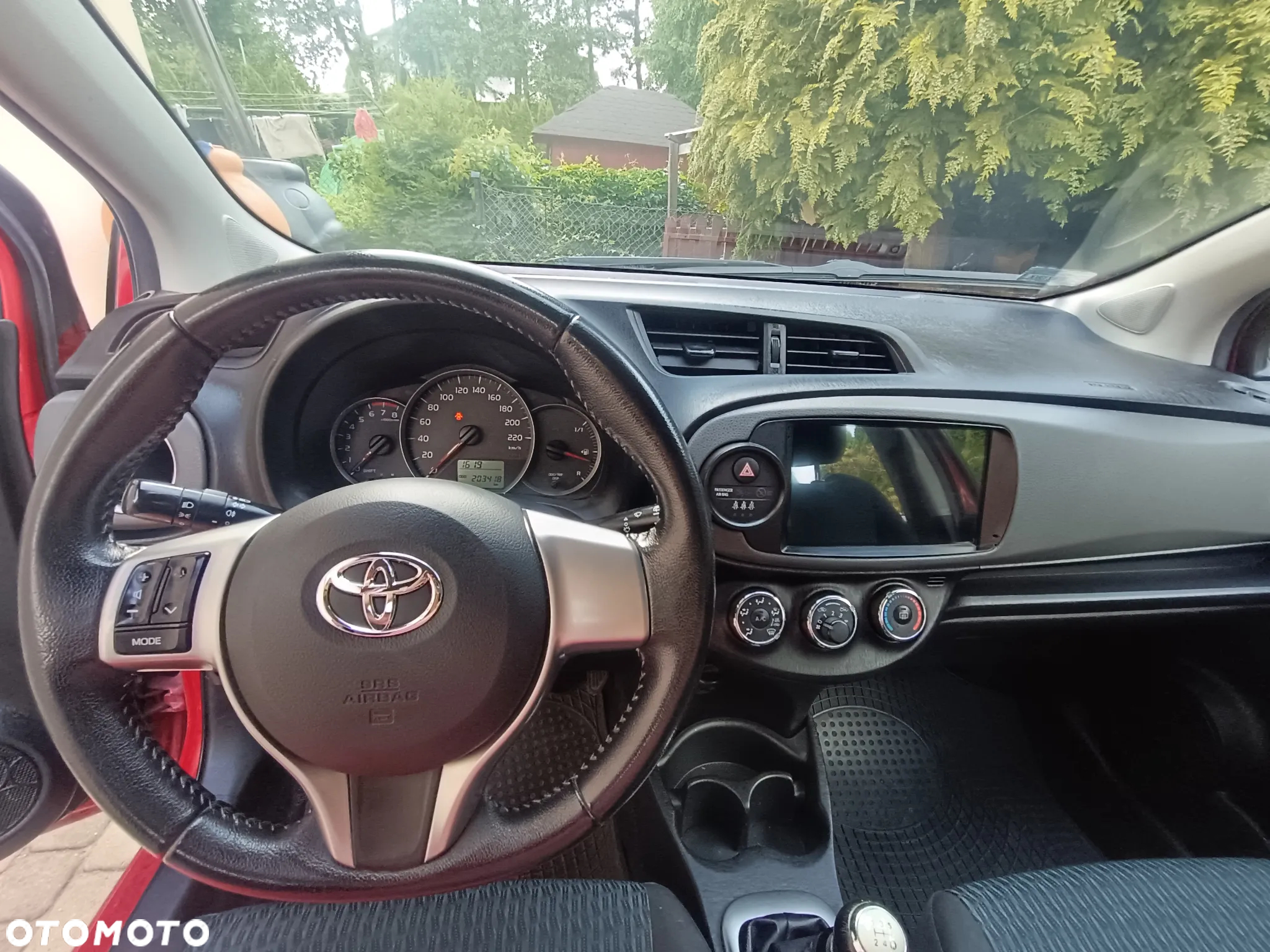 Toyota Yaris 1.0 Active - 11