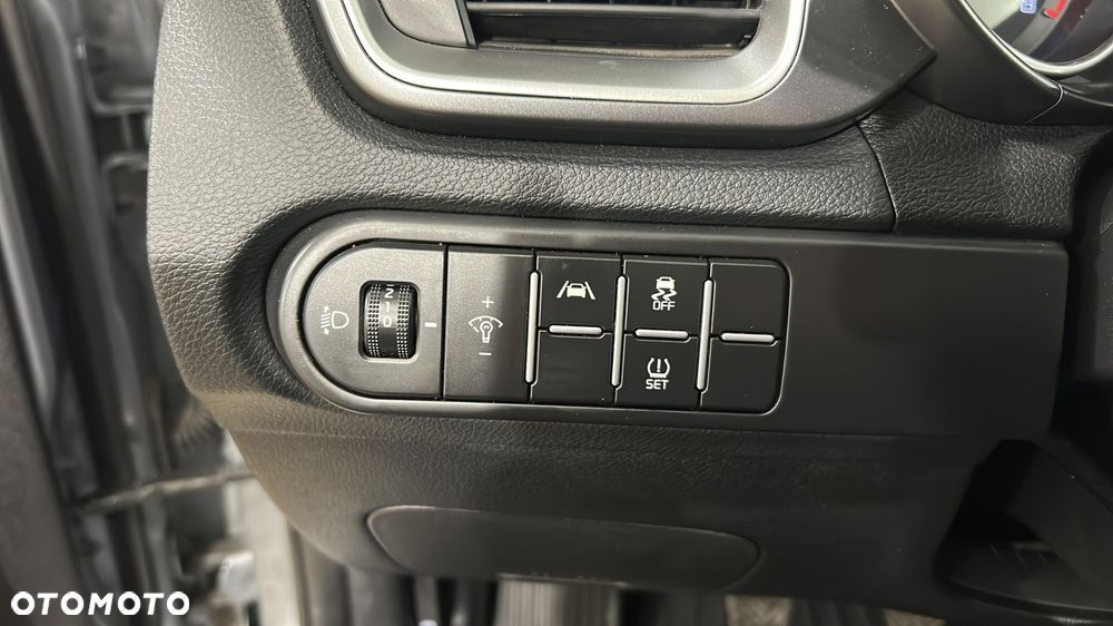 Kia Ceed 1.5 T-GDI M - 27