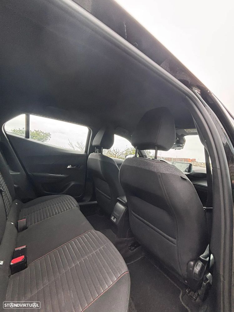 Peugeot e-2008 Active - 12