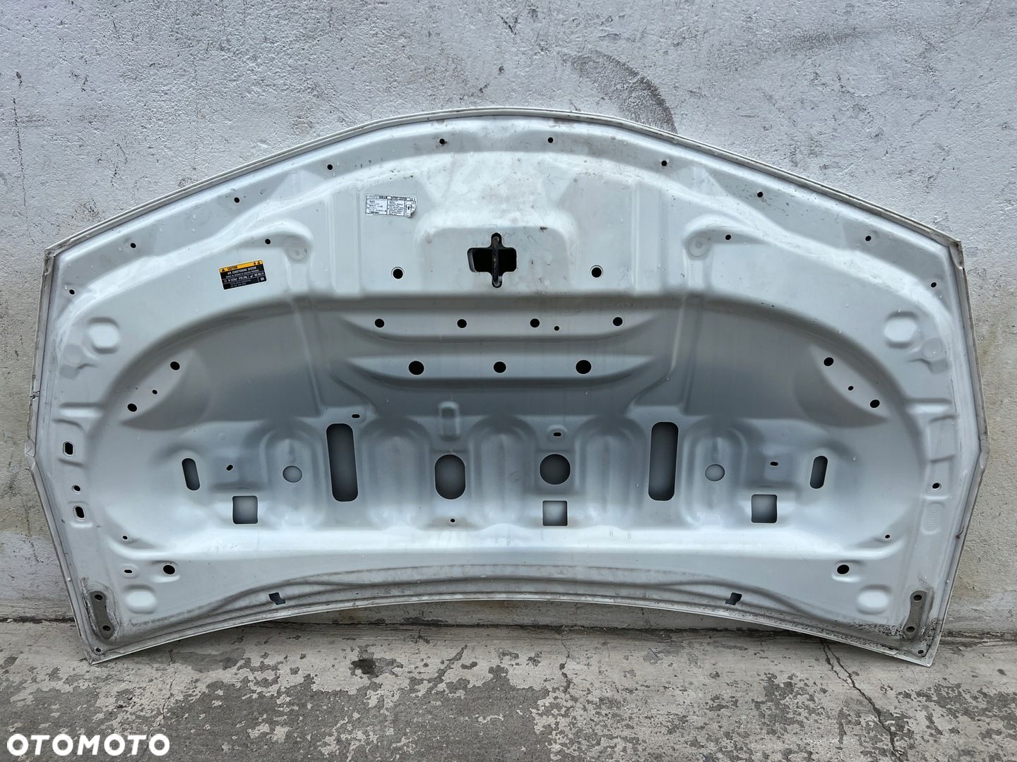 TOYOTA PRIUS PLUS MASKA POKRYWA SILNIKA PRZEDNIA PRZÓD DEMONTAŻ - 6