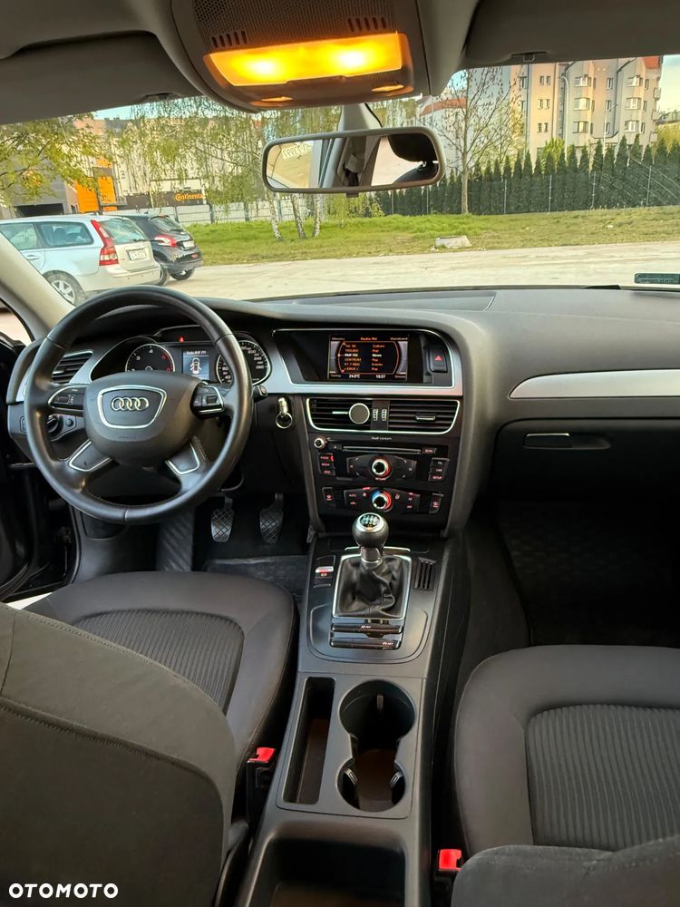 Audi A4 Avant 2.0 TDI - 22