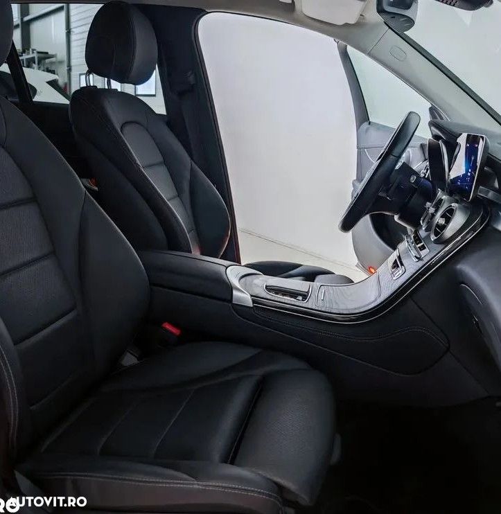 Mercedes-Benz GLC 220 d 4MATIC 9G-TRONIC - 5