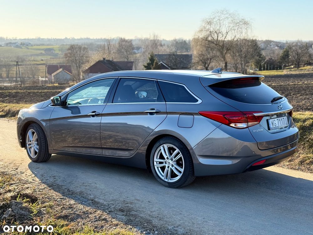 Hyundai i40 Kombi blue 1.7 CRDi Premium - 1