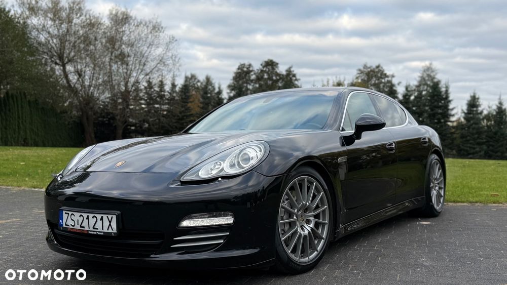Porsche Panamera 4S - 1