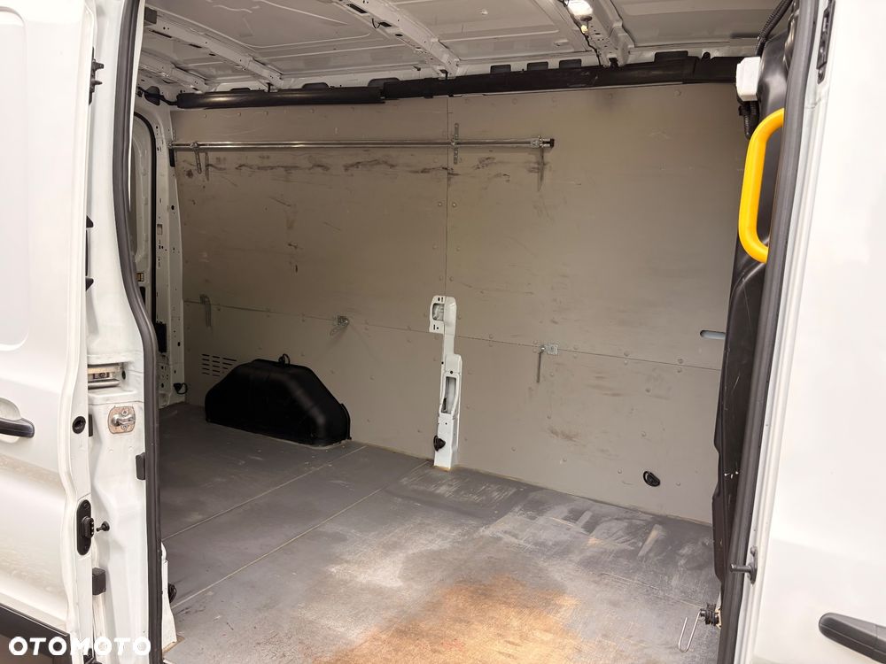 Ford Transit 350 L3H2 Ecoblue Ambiente 130KM - 22