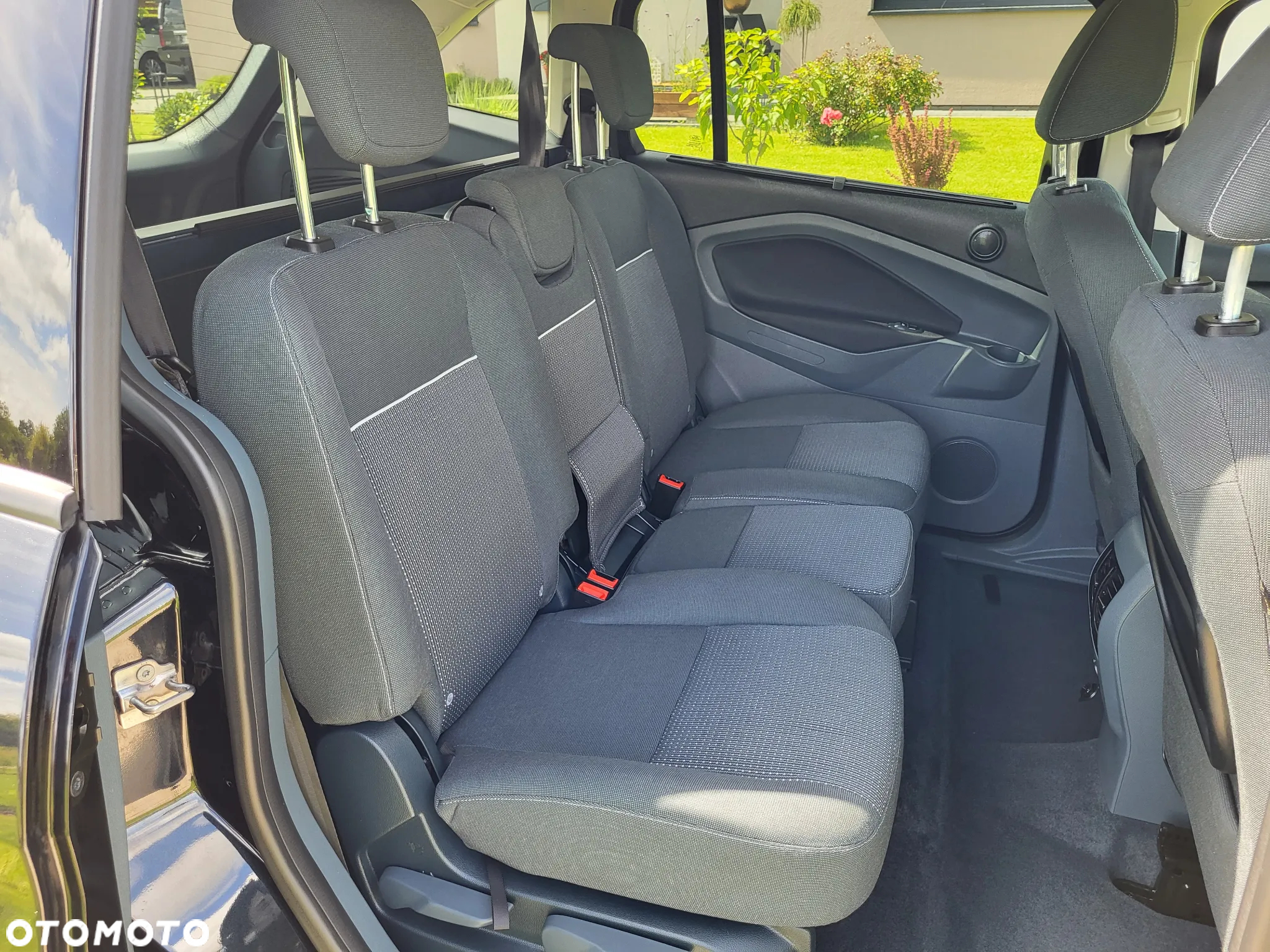 Ford Grand C-MAX 1.0 EcoBoost Start-Stopp-System SYNC Edition - 32