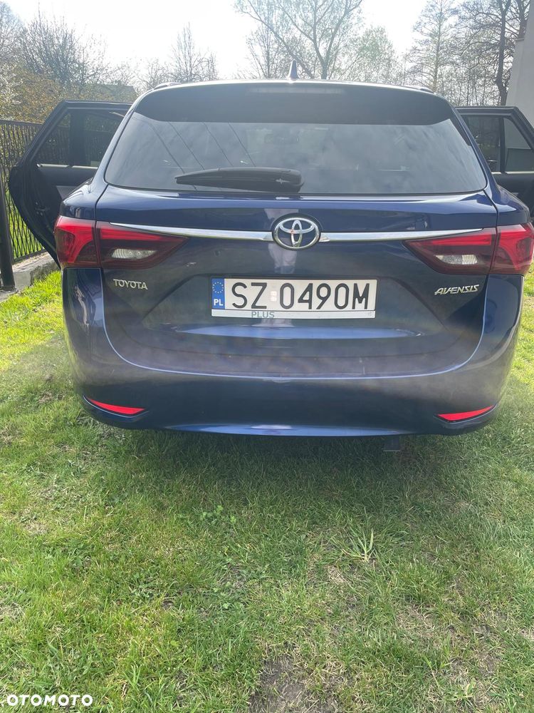 Toyota Avensis 2.0 D-4D Premium - 4