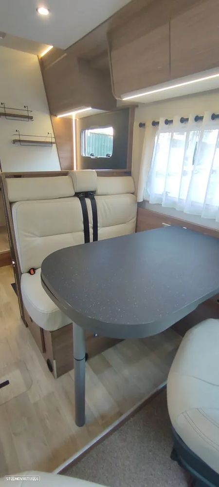 Pilote Expression P746C - IVA descriminado - C. central - Cx. AT9 - 10