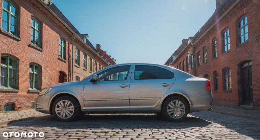 Skoda Octavia 1.4 TSI Ambiente - 6