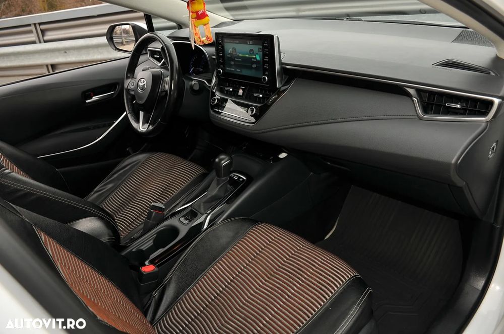 Toyota Corolla 1.8 HSD Business - 9