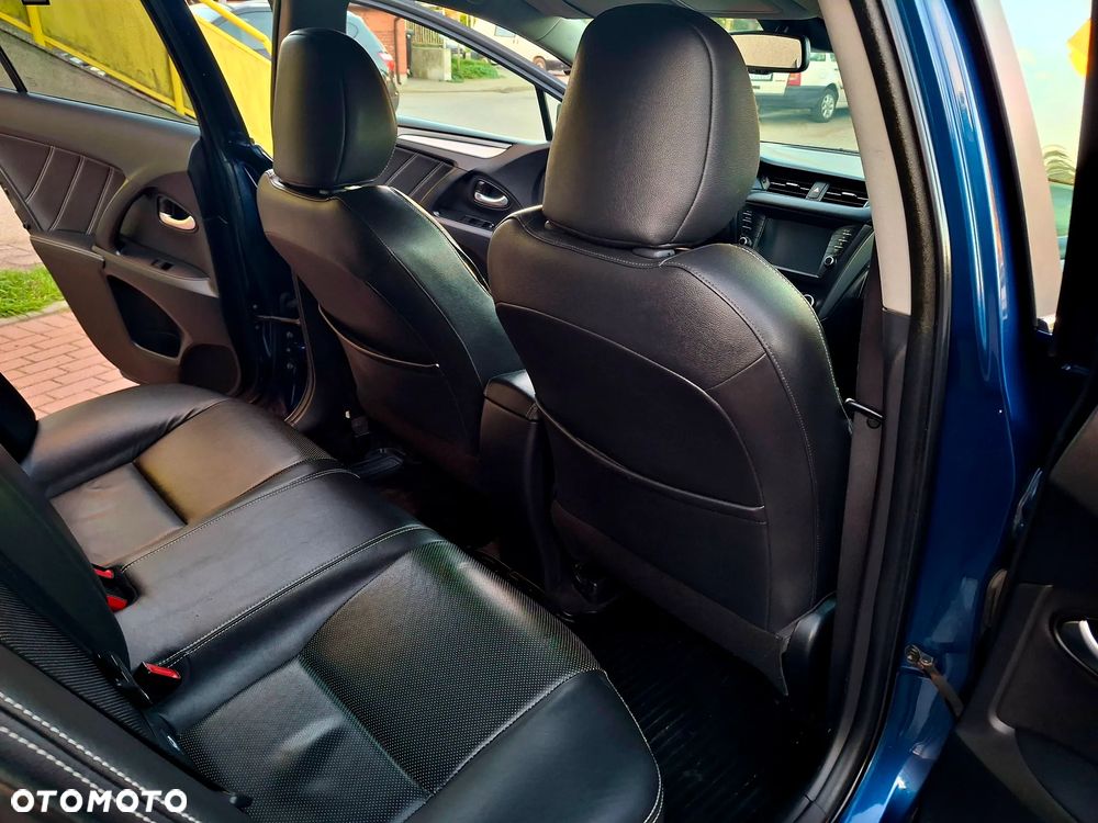 Toyota Avensis 2.0 D-4D Premium - 33