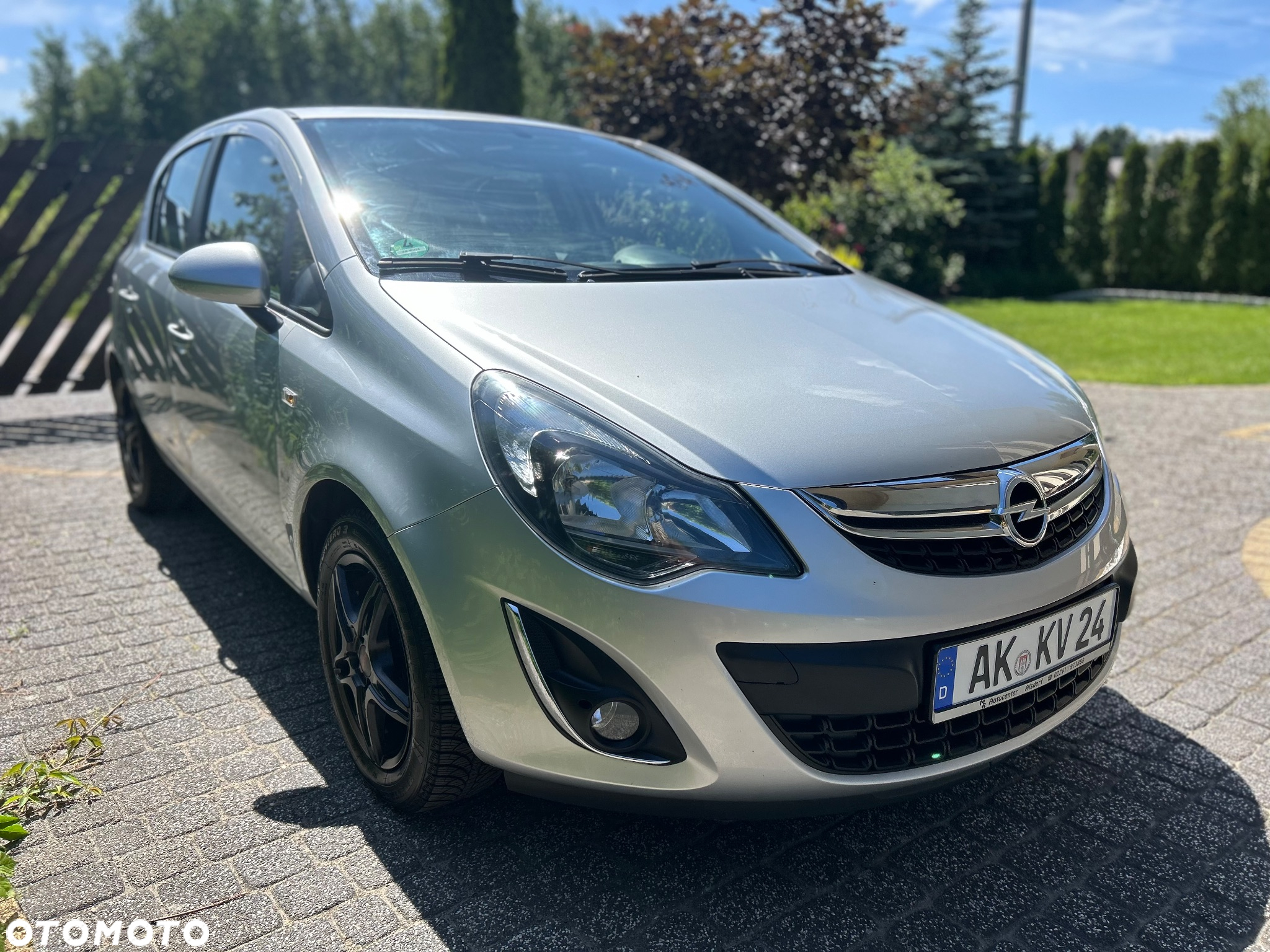 Opel Corsa 1.2 16V Color Edition - 4