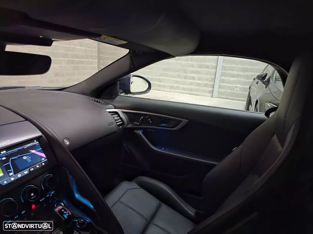 Jaguar F-Type 2.0 i4 R-Dynamic - 19