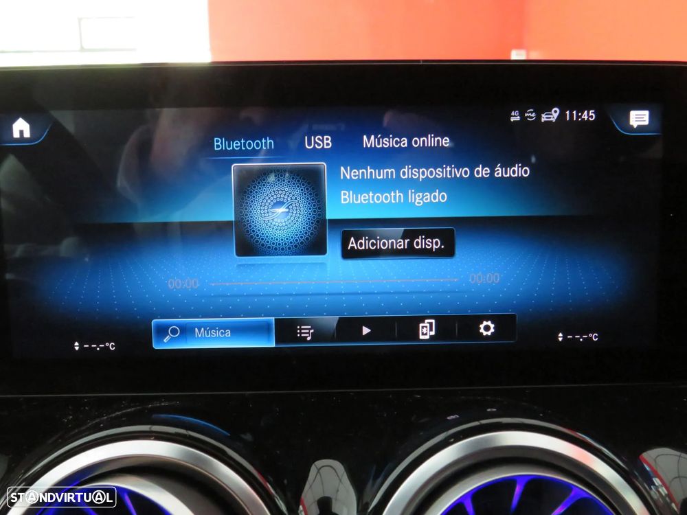 Mercedes-Benz GLB 200 d AMG Line - 40