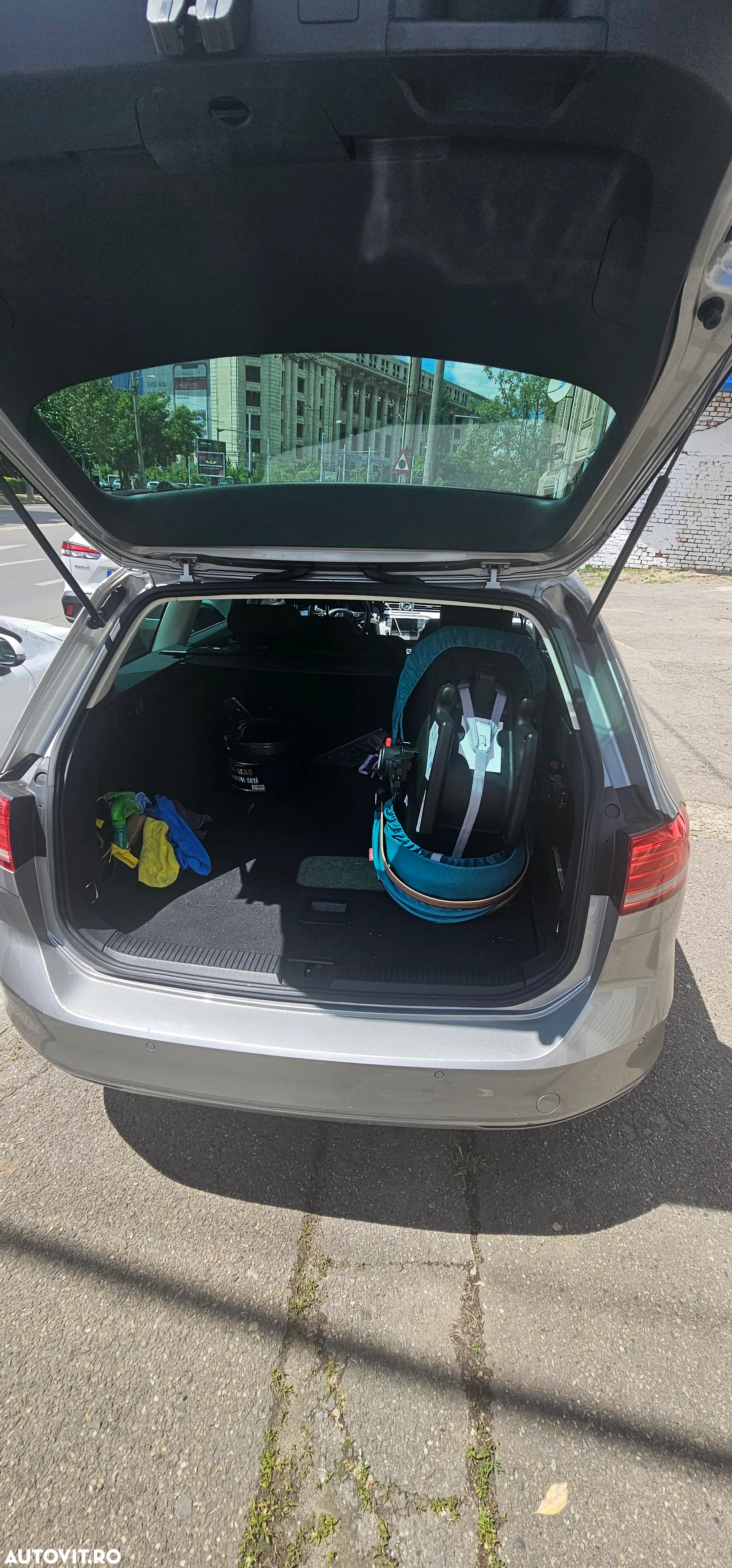 Volkswagen Passat Variant 2.0 TDI DSG Comfortline - 9