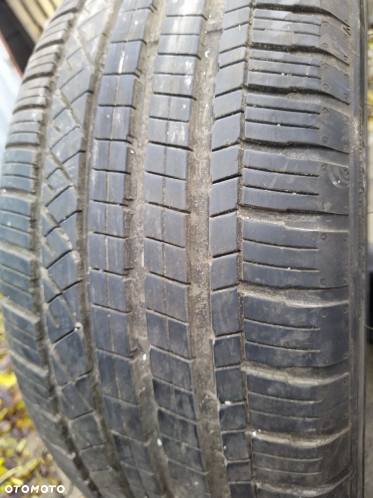 Opony Dunlop 235/45/20 - 8