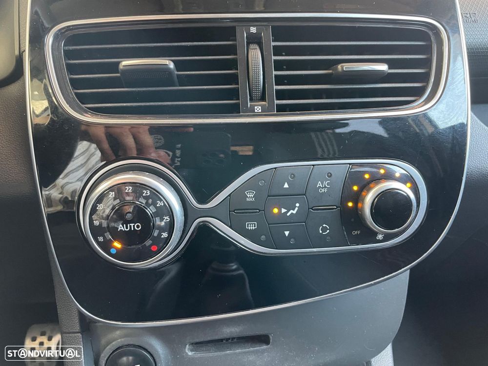 Renault Clio Sport Tourer 1.5 dCi GT Line - 22