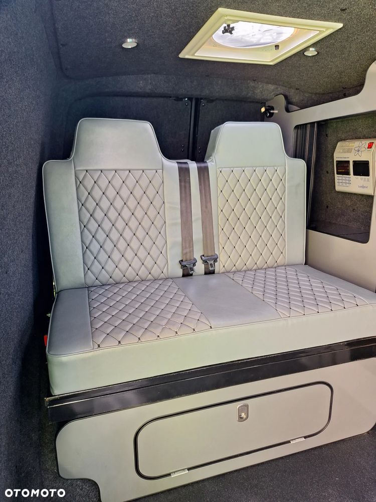 Volkswagen T5 - 10