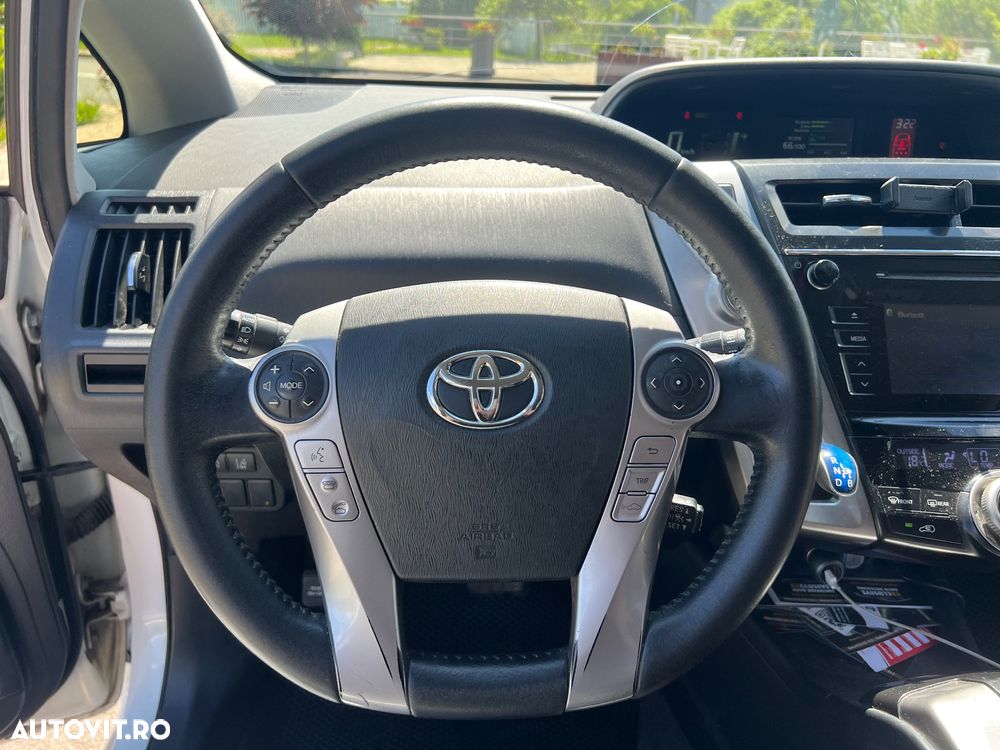 Toyota Prius+ - 17