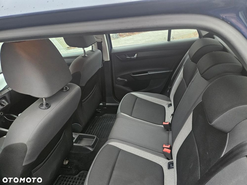 Skoda Fabia 1.0 Ambition - 12