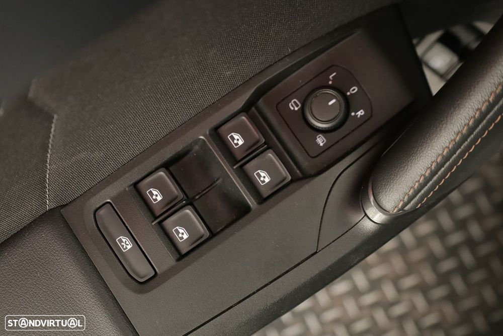 Cupra Formentor 1.5 e-Hybrid DSG - 19