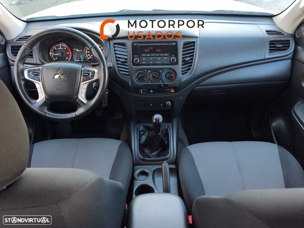 Mitsubishi L200 2.3 DI-D CD Invite Strakar Look 4WD - 8