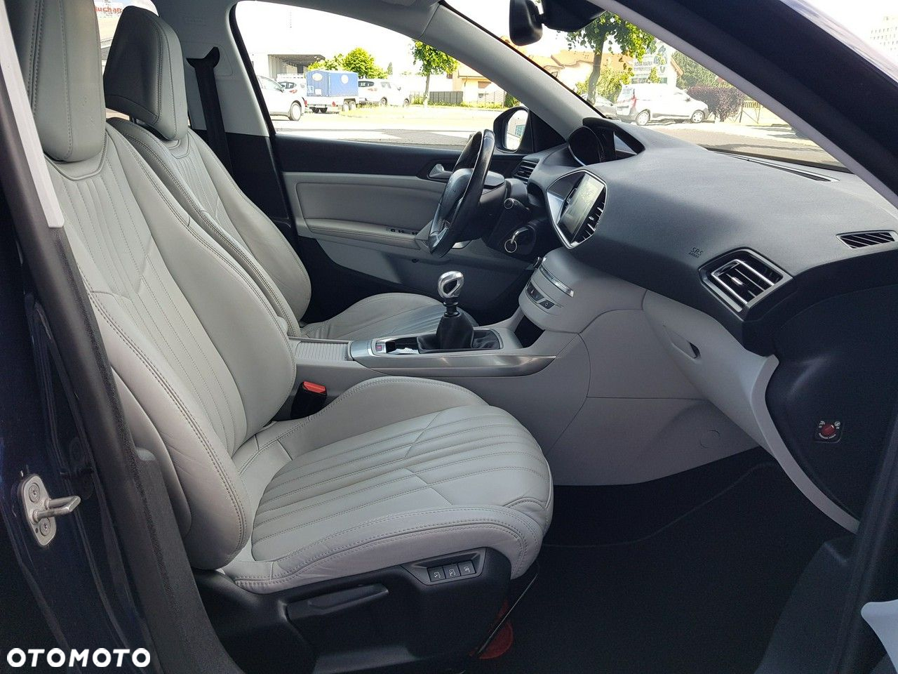 Peugeot 308 SW 2.0 Blue HDi Allure S&S - 17