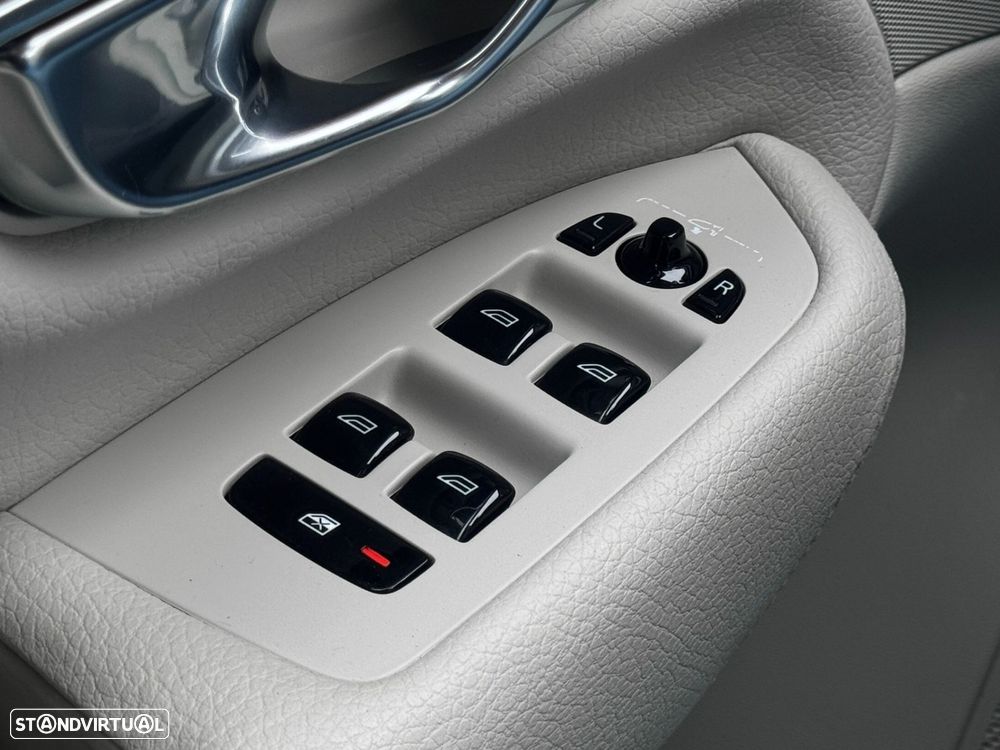 Volvo XC 90 - 25