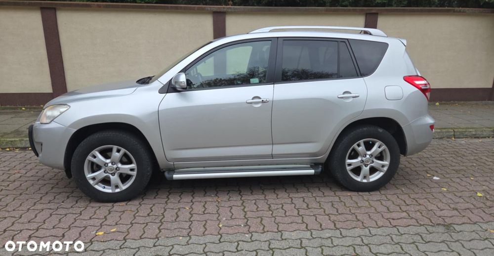Toyota RAV4 - 3