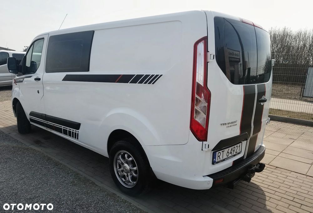 Ford Transit Custom 310 L2H1 Limited - 11