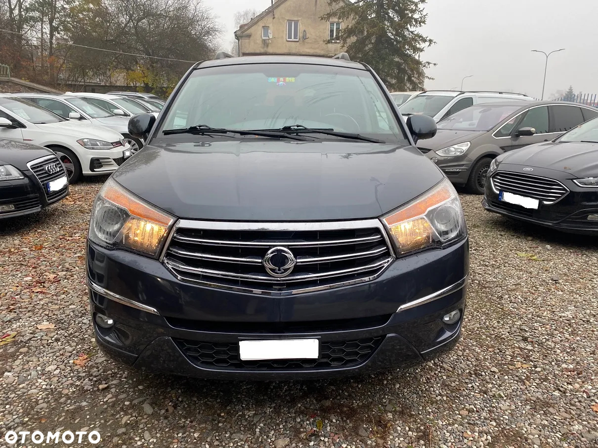 SsangYong/KGM Rodius 200 e-XDi Crystal Plus 4WD - 23