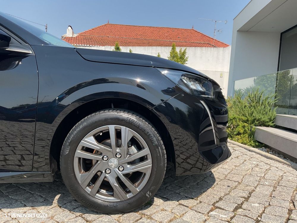 Peugeot 208 1.2 PureTech Active Pack - 17