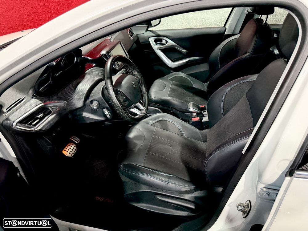 Peugeot 2008 1.2 PureTech Crossway EAT6 - 30