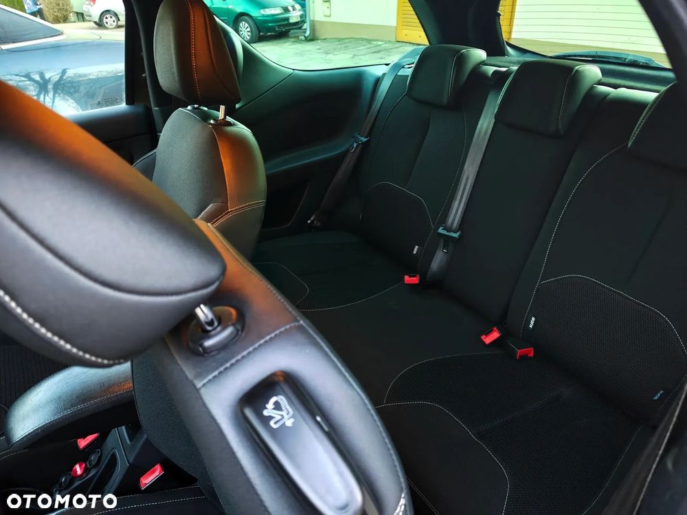 Citroën DS3 VTi 120 SoChic - 10